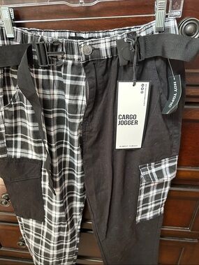 Hot Topic Black & White Plaid Panel Cargo Joggers